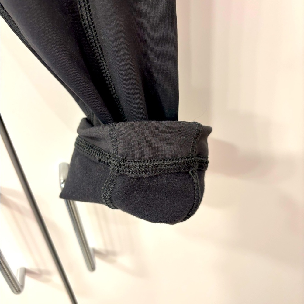 RBX like new soft fleece lined gray leggings with side pockets & zipper pockets